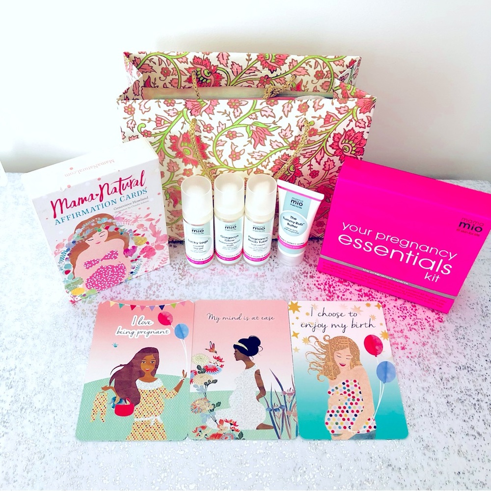 $10 NWT Pregnancy Gift Set Mama Mio Essentials Mama Naturals 50 Cards